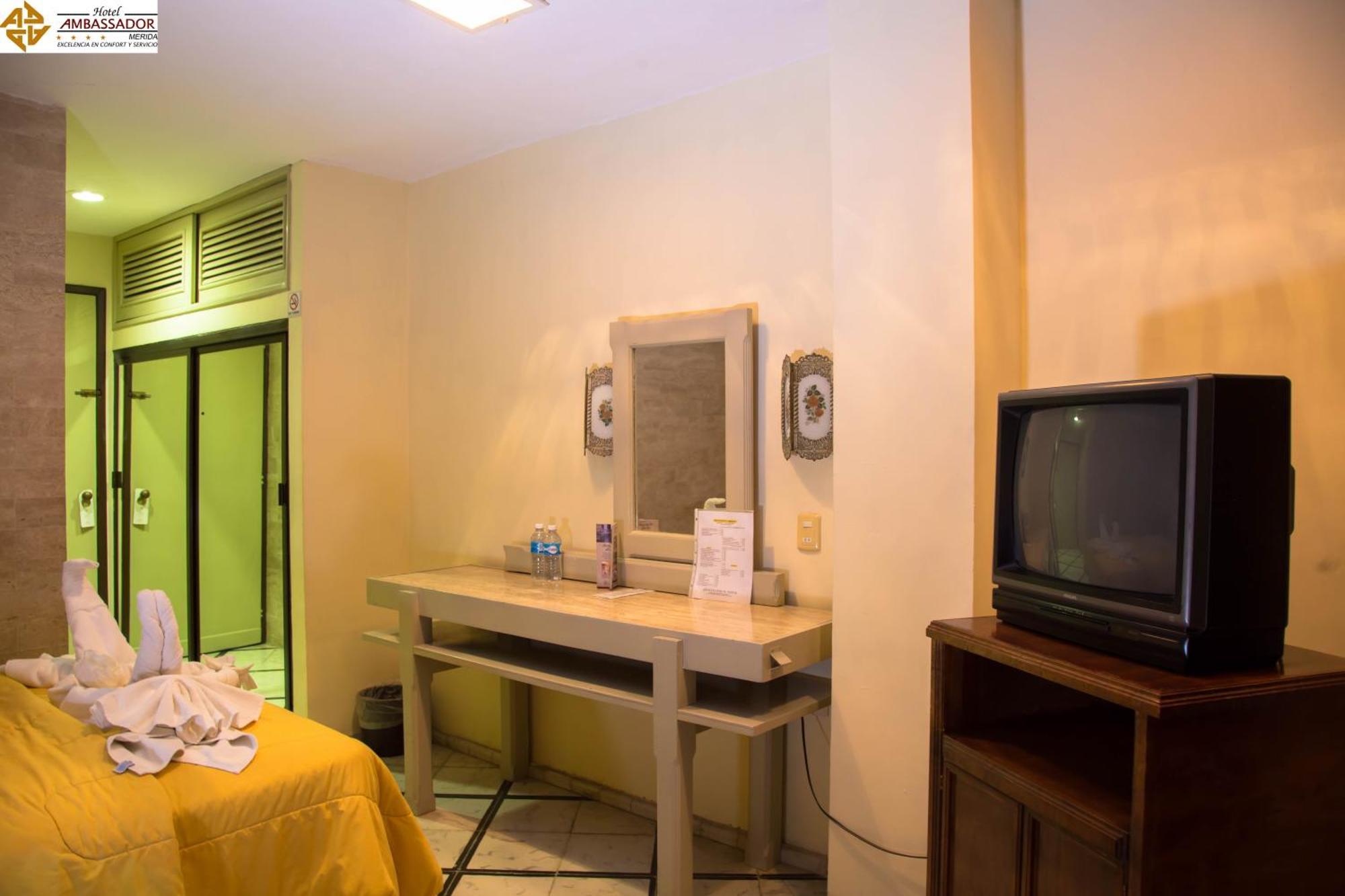 Hotel Ambassador Merida Room photo