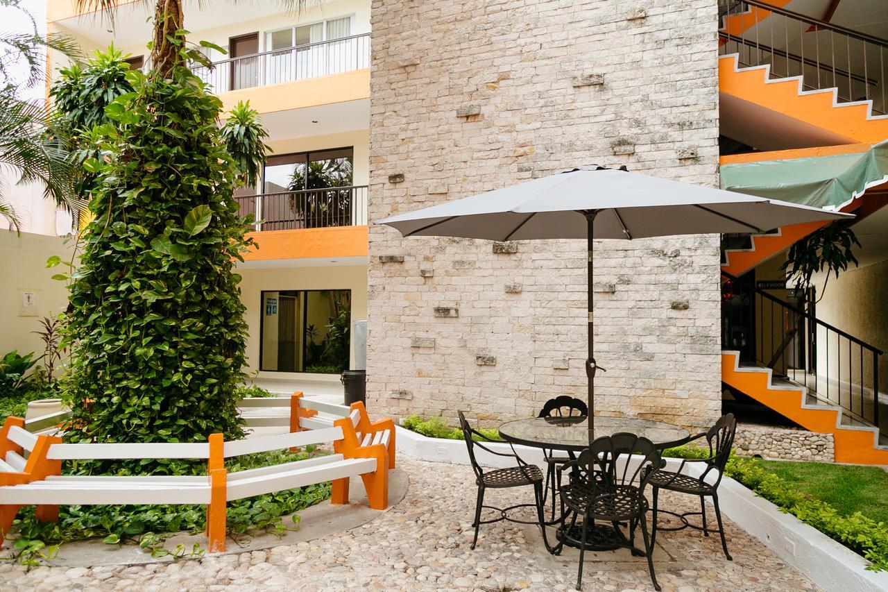 Hotel Ambassador Merida Exterior photo