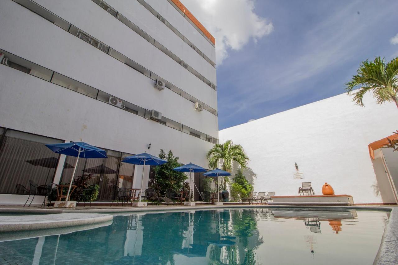 Hotel Ambassador Merida Exterior photo